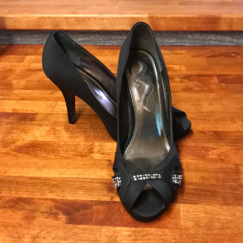 Nina black heels with rhinestones